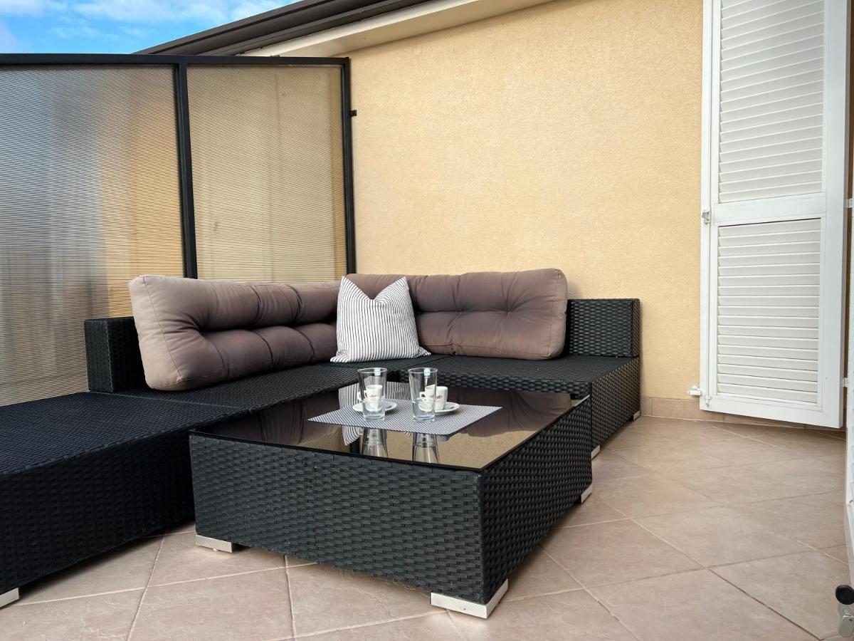 פורץ Maj Premium Apartment 4 Sterne - Neu Renoviert מראה חיצוני תמונה